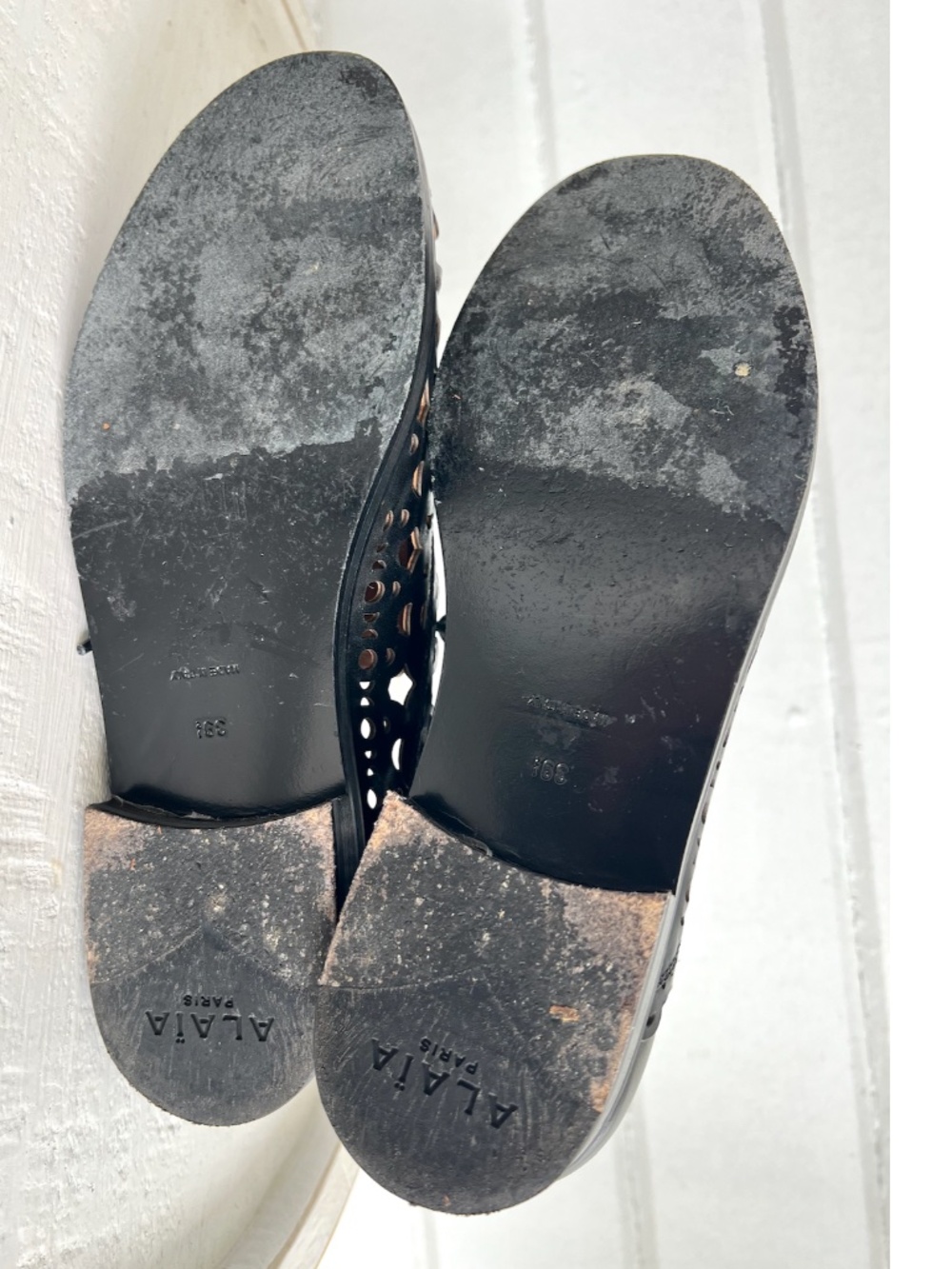 ALAIA PARIS Laser Cut Lace Up Oxfords in Black - with Dust Bags & Box - 39 1/2 - Picture 10 of 15